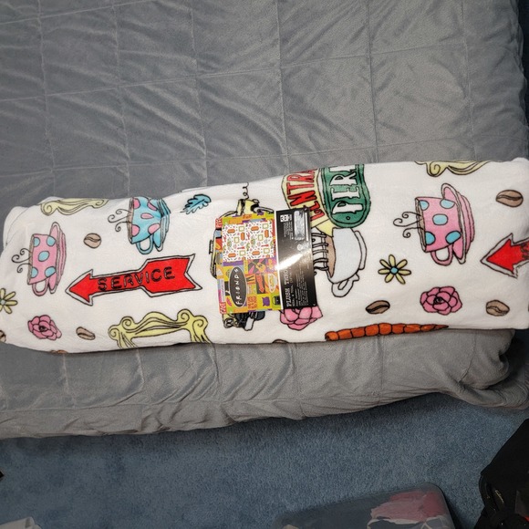 Ross | FRIENDS | Throw Blanket | White | Icons | Plush - Picture 1 of 3